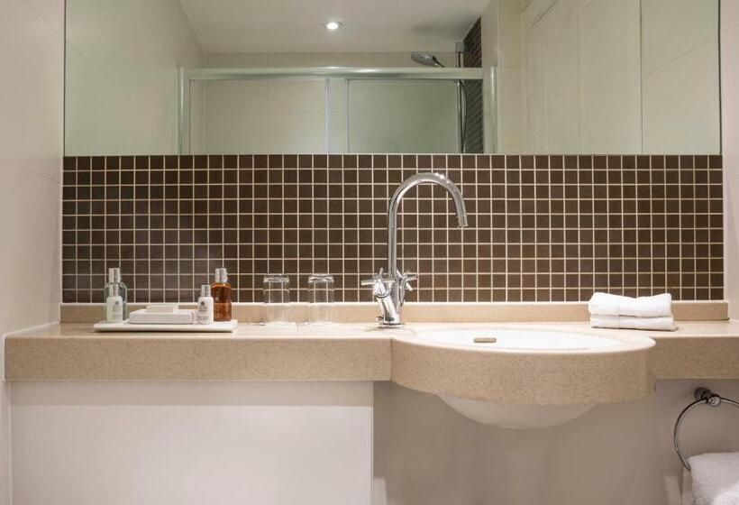 Отель Montagu Place