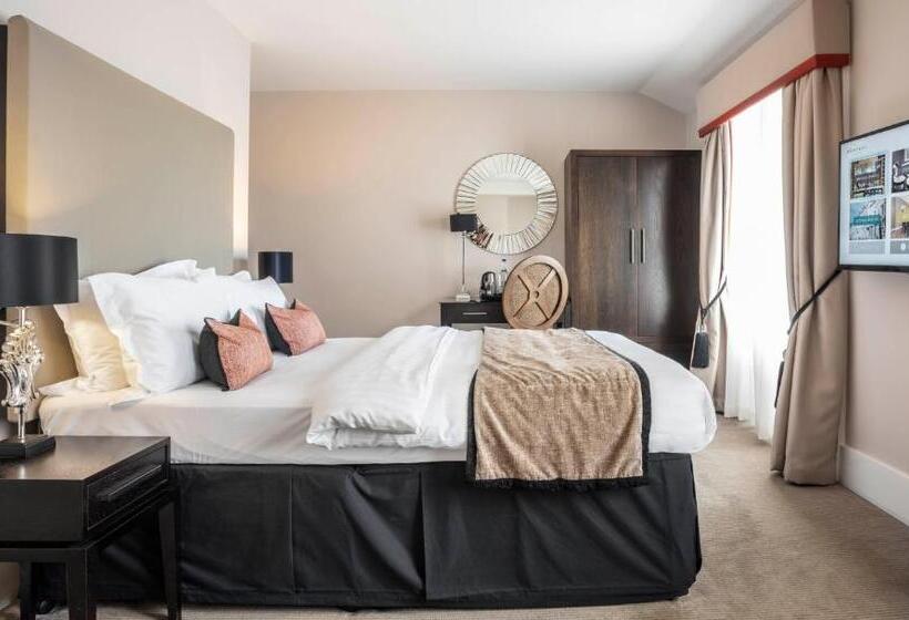 Отель Montagu Place