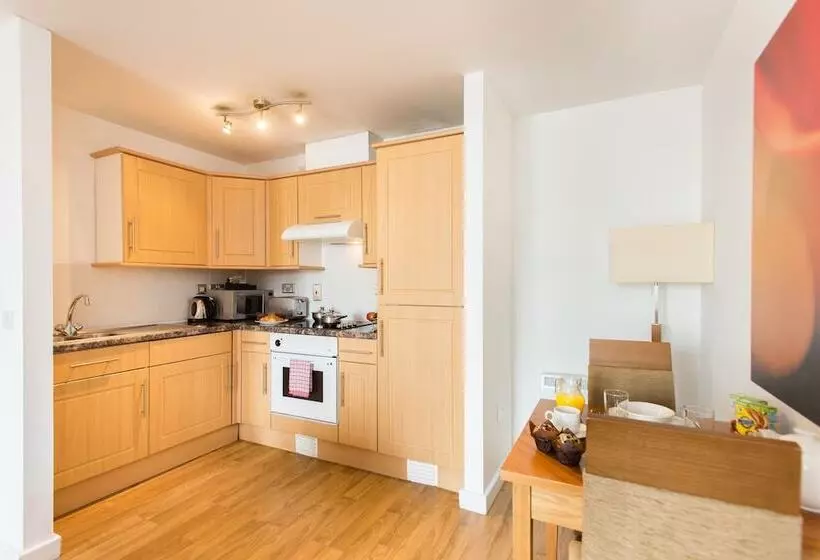 هتل Premier Suites Birmingham