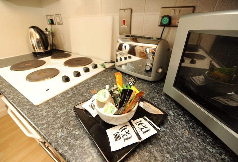 هتل Premier Suites Birmingham