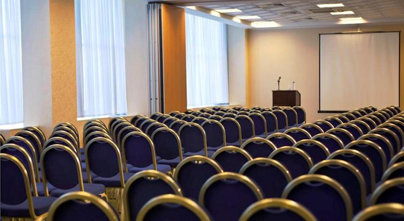 فندق Renaissance Samara