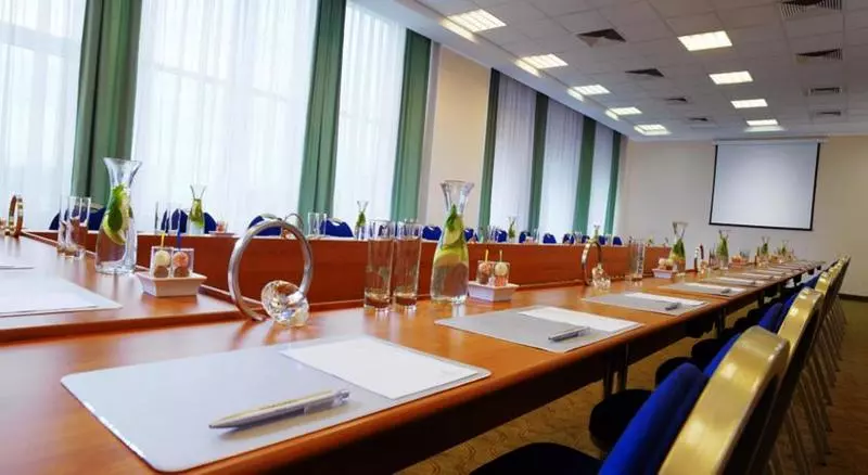 Отель Renaissance Samara