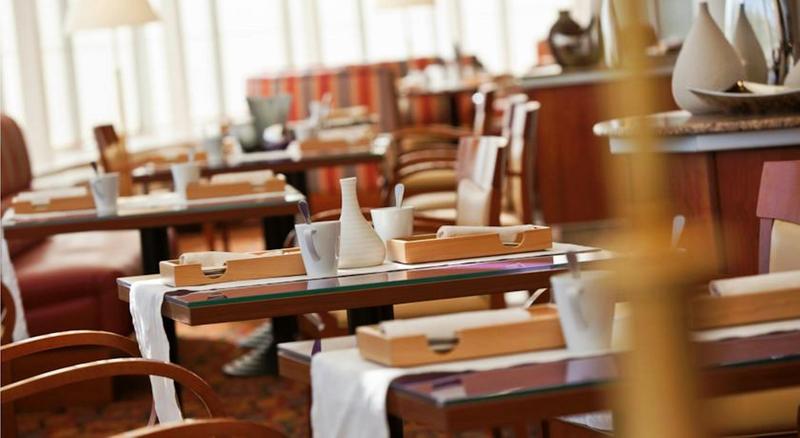 فندق Renaissance Samara