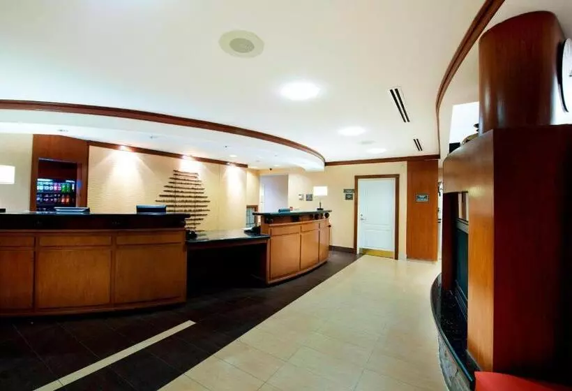 Отель Residence Inn By Marriott Mississaugaairport Corporate Centre West