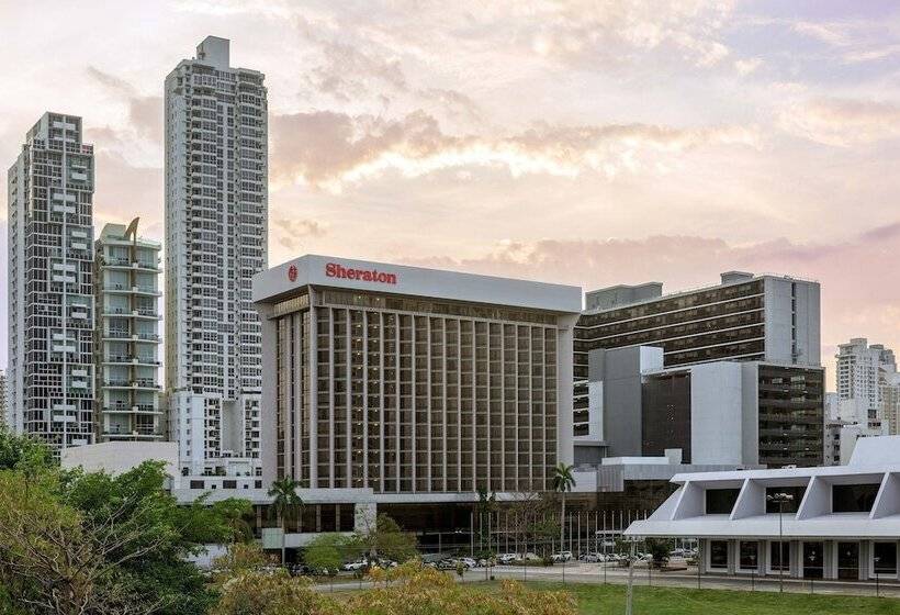בית מלון כפרי Sheraton Grand Panama