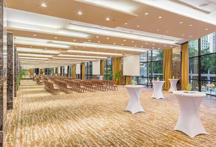 בית מלון כפרי Sheraton Grand Panama