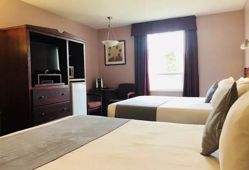 فندق Super 8 By Wyndham Lake Country/winfield Area