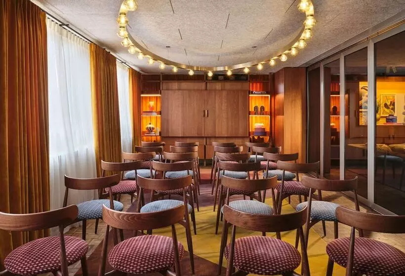 בית מלון כפרי The Hoxton, Lloyd Amsterdam