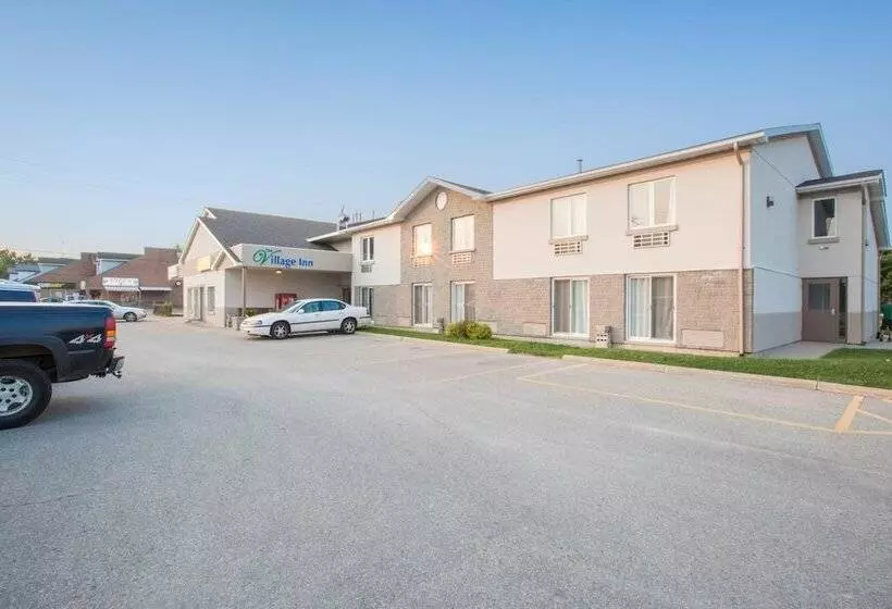 Hotelli The Village Inn