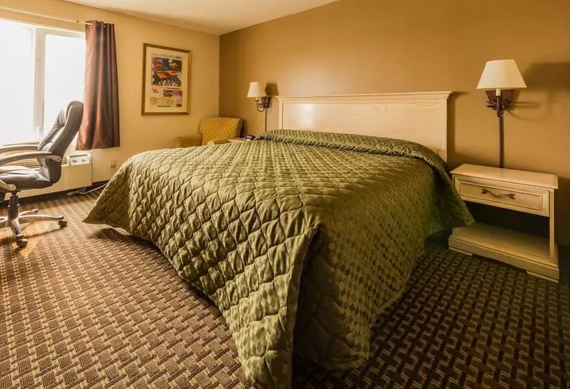 Hotelli The Village Inn