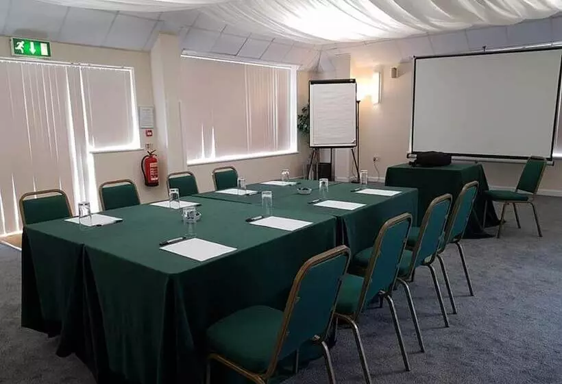 The Wiltshire Hotel, Golf And Leisure Resort