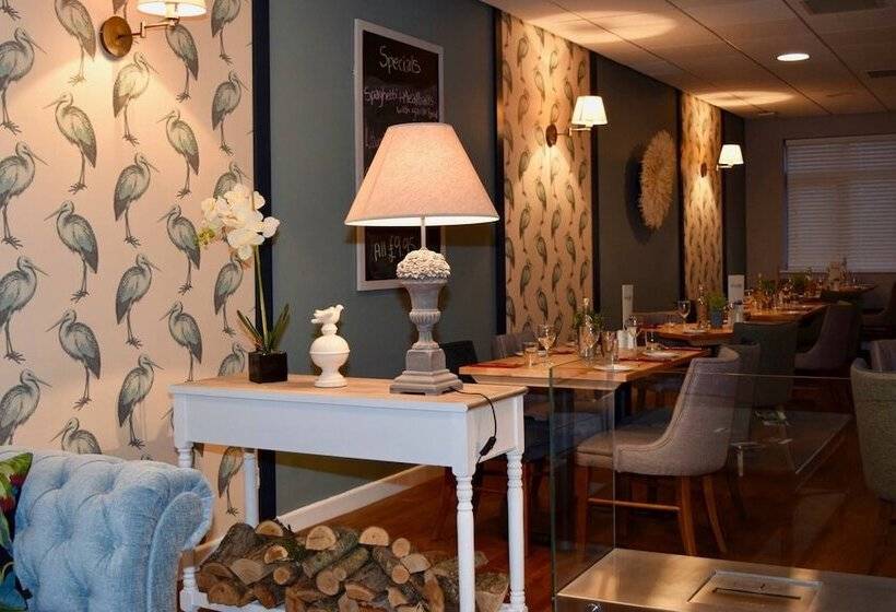 The Wiltshire Hotel, Golf And Leisure Resort