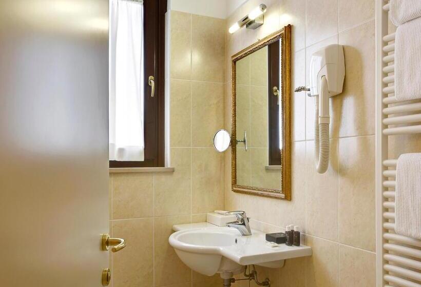 בית מלון כפרי Villa Cattani Stuart Xvii Secolo