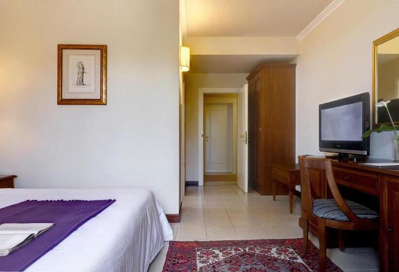 בית מלון כפרי Villa Cattani Stuart Xvii Secolo