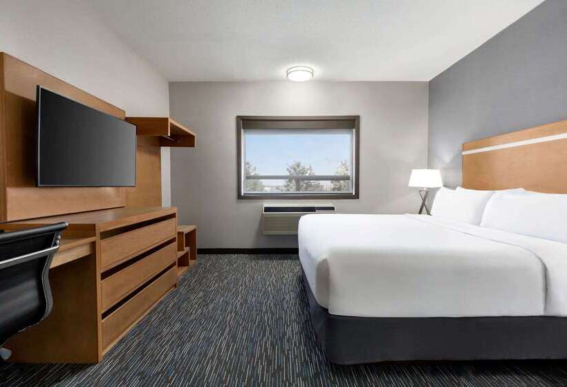 בית מלון כפרי Wingate By Wyndham Lethbridge