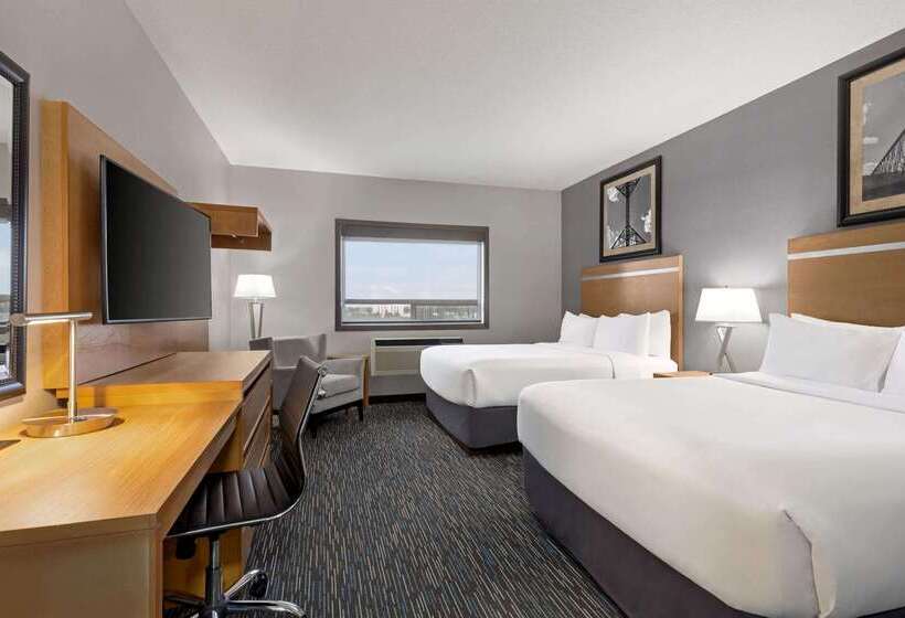 בית מלון כפרי Wingate By Wyndham Lethbridge