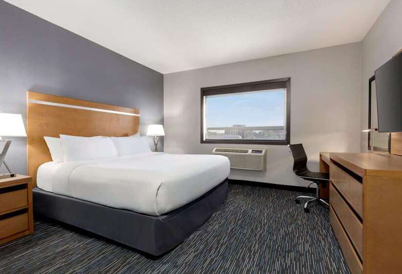 בית מלון כפרי Wingate By Wyndham Lethbridge