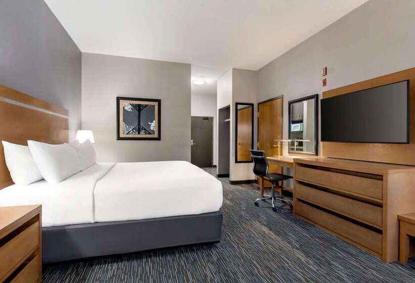 בית מלון כפרי Wingate By Wyndham Lethbridge