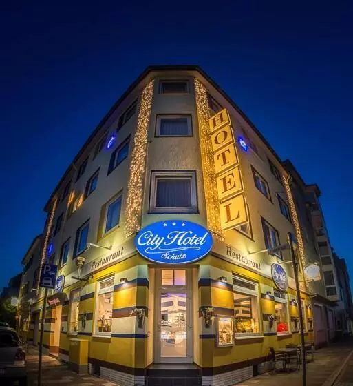 Отель City