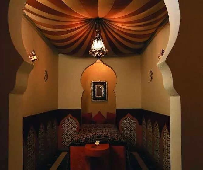 Отель Impiana Private Villas Seminyak