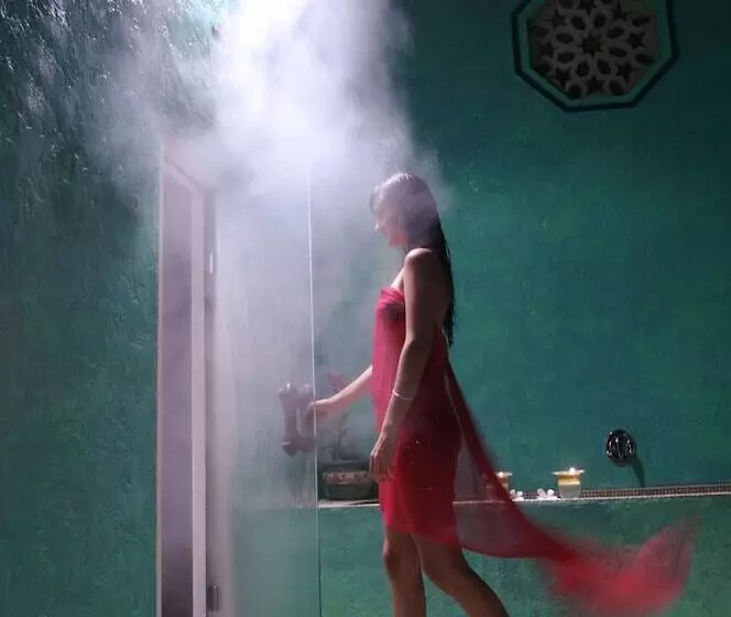 Отель Impiana Private Villas Seminyak