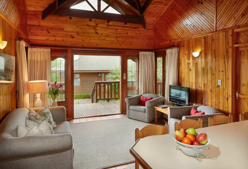 Отель Knysna River Club