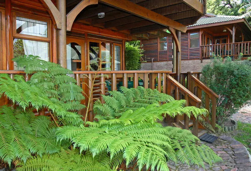 Отель Knysna River Club