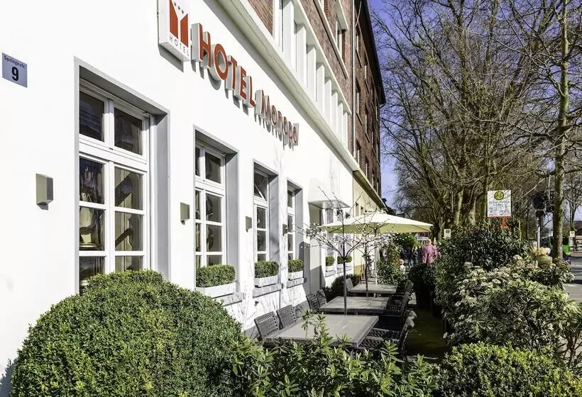 בית מלון כפרי Monopol