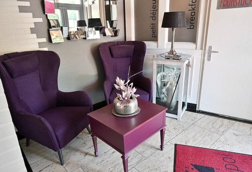 בית מלון כפרי Monopol