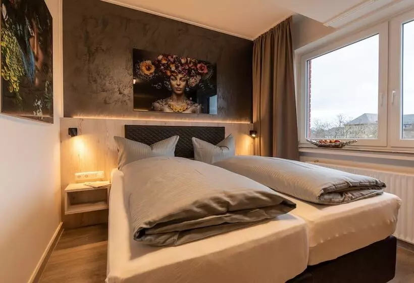 בית מלון כפרי Monopol