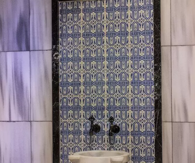 Отель Usta Park