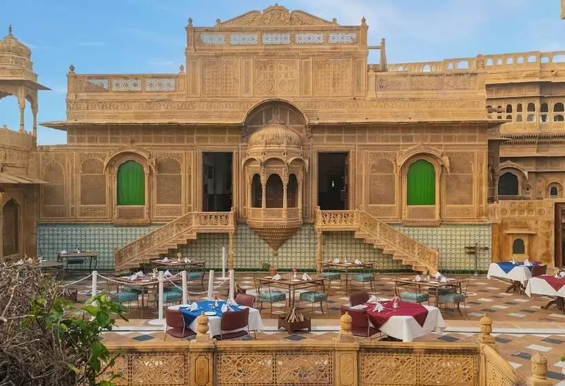 Hotelli Welcomheritage Mandir Palace