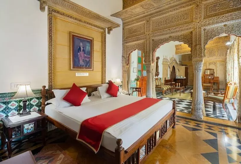 Hotelli Welcomheritage Mandir Palace