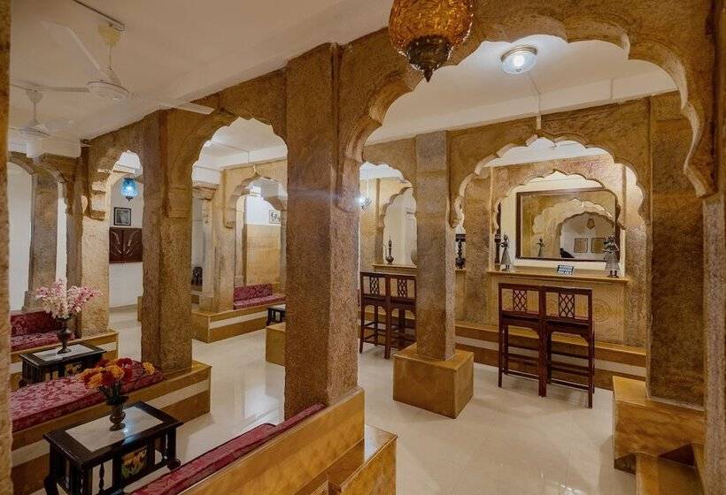 Отель Welcomheritage Mandir Palace