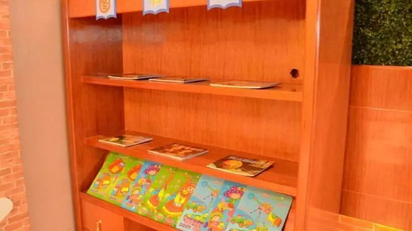 Отель Hangzhou Blossom