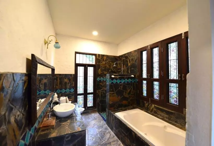 ホテル Baan Nam Ping Riverside Homestay