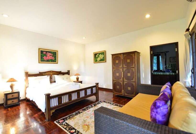 فندق Baan Nam Ping Riverside Homestay