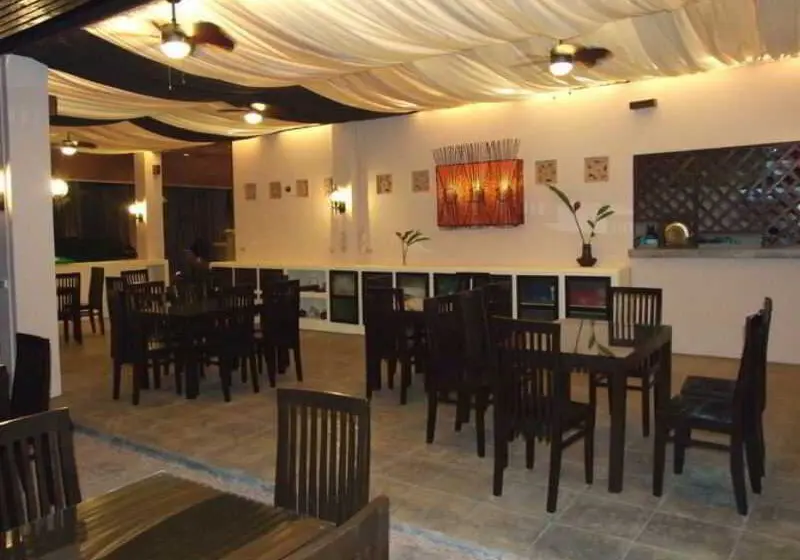 ホテル Baan Nam Ping Riverside Homestay