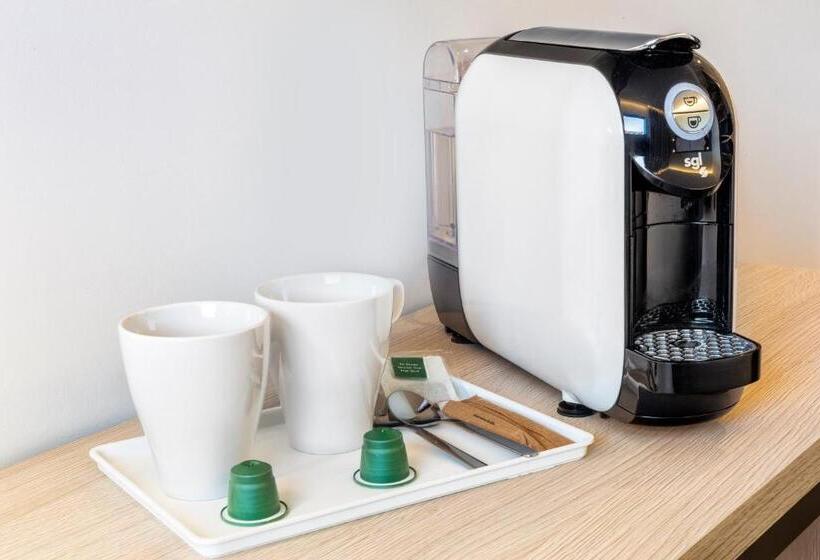 B&b Hotel Madrid Aeropuerto T1 T2 T3