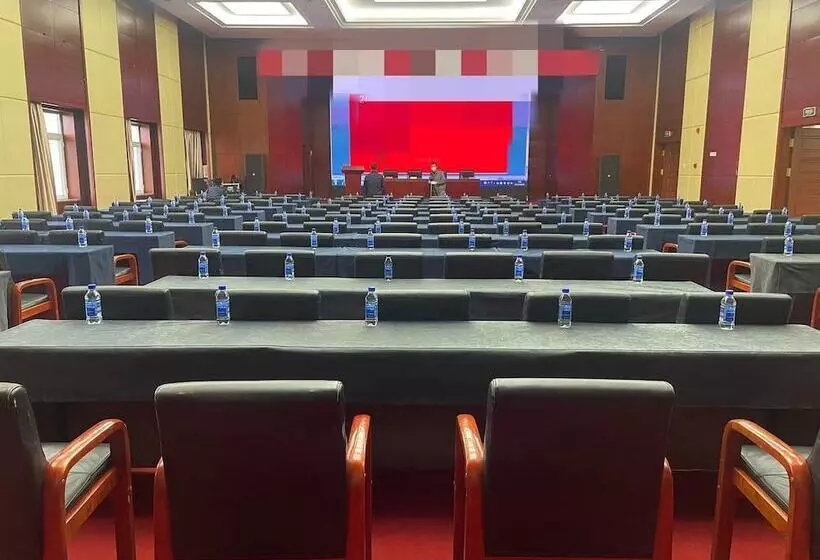 Отель Sun Moon Lake