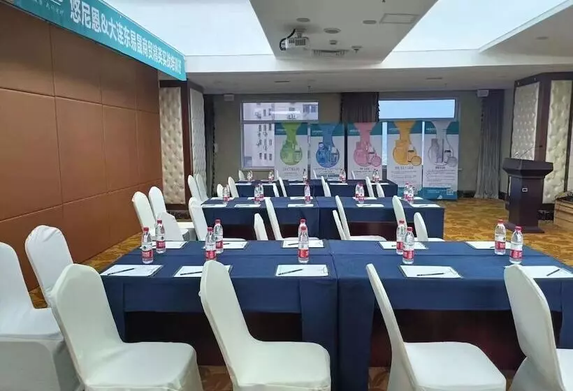 Отель Sun Moon Lake