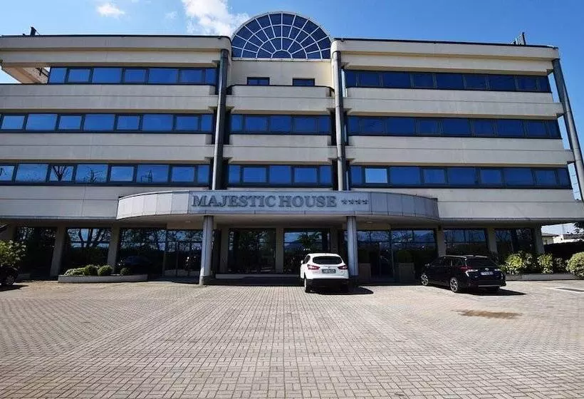 ホテル Ferretti Majestichouse