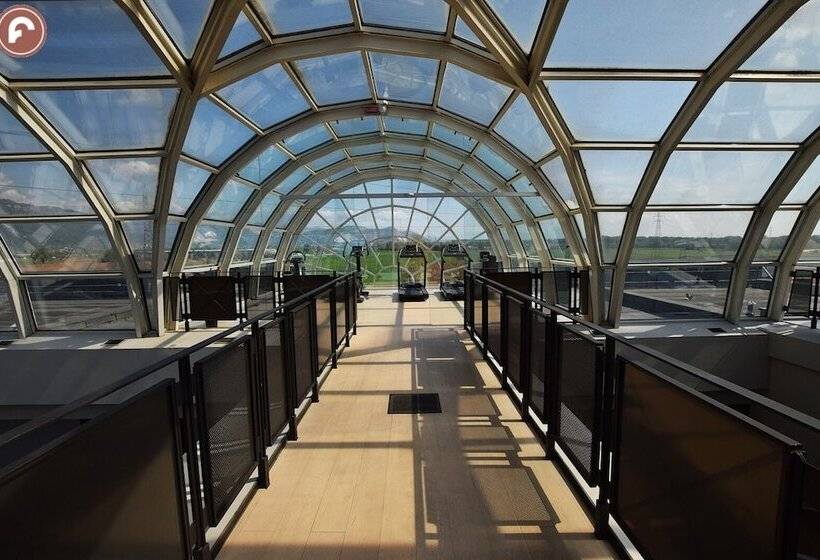 בית מלון כפרי Ferretti Majestichouse