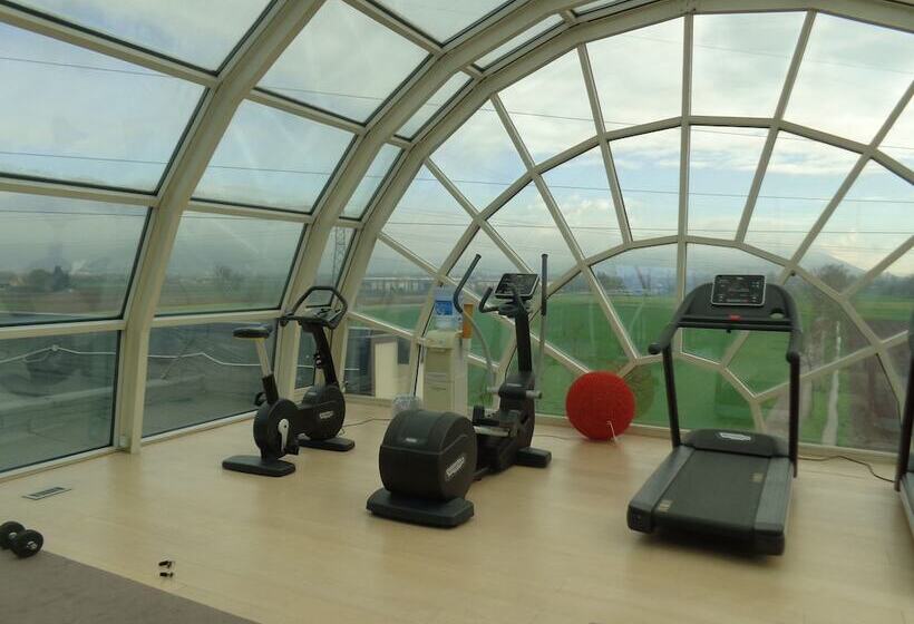 בית מלון כפרי Ferretti Majestichouse