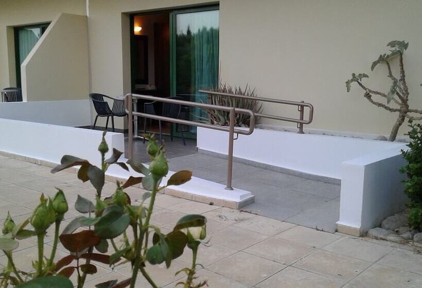 Natura Beach Hotel And Villas