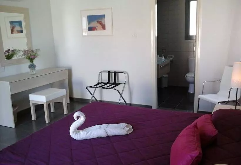 Natura Beach Hotel And Villas