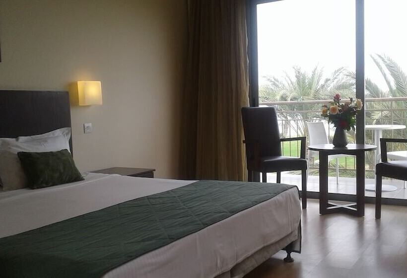 Natura Beach Hotel And Villas