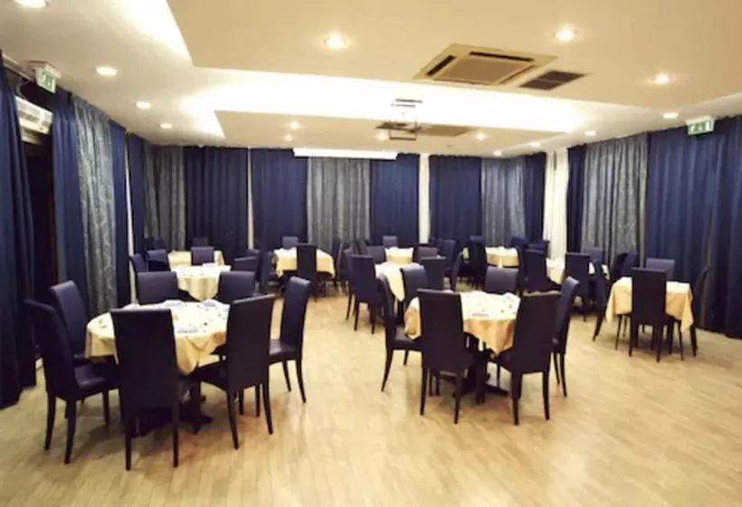 ホテル Palace 2000