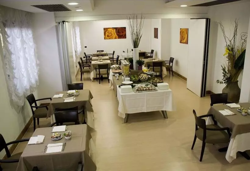 ホテル Palace 2000