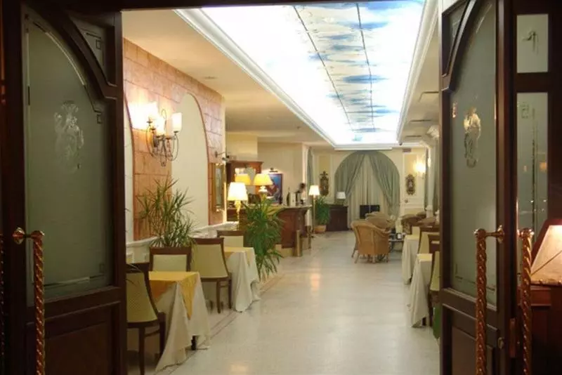 Отель Parco Dei Principi